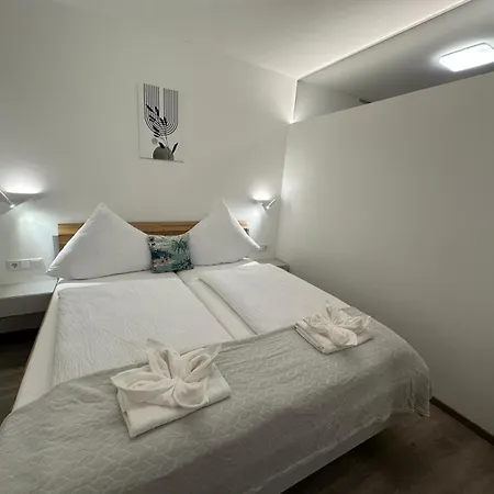 Zela Apartment